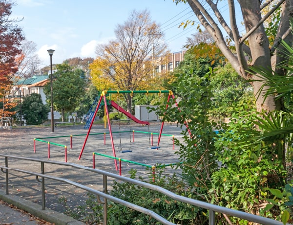日吉公園の遊歩道
