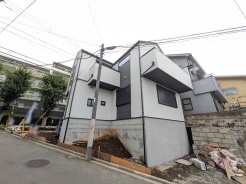 横浜市港北区日吉本町６丁目